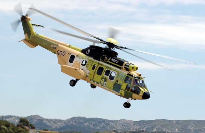 В Балтийское море упал военный вертолет