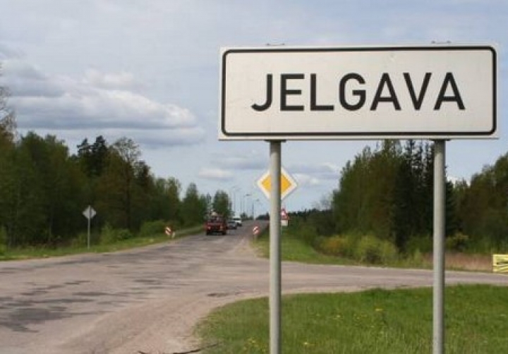 Елгавское самоуправление может заговорить по-русски