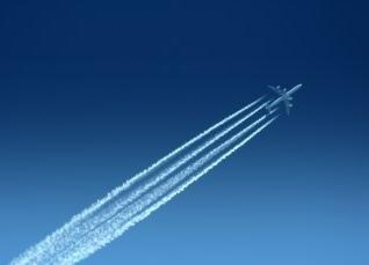 В Италии пассажир выпрыгнул из самолета за секунды до взлета