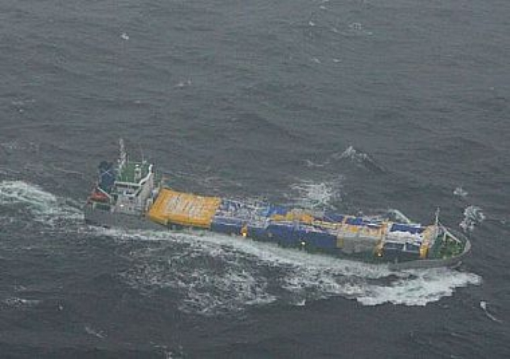 В Лиепайский порт доставлено судно, потерпевшее аварию в Балтийском море