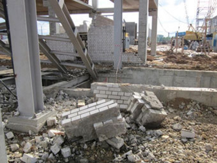 Александру Лукашенко посоветовали остерегаться стен