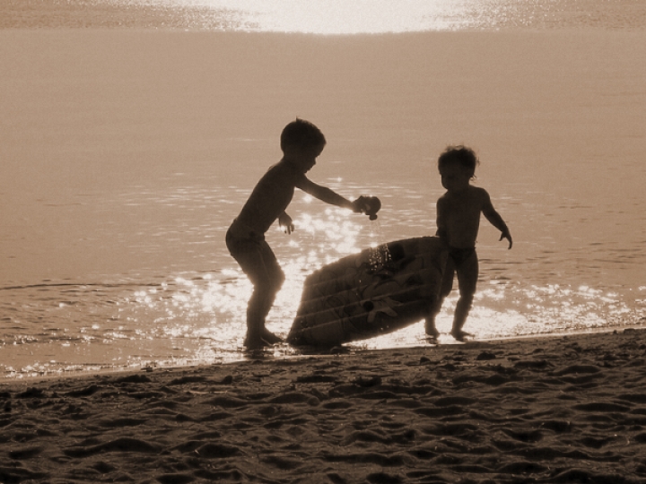 Американцы активнее всего усыновляют детей из Китая, Эфиопии и России