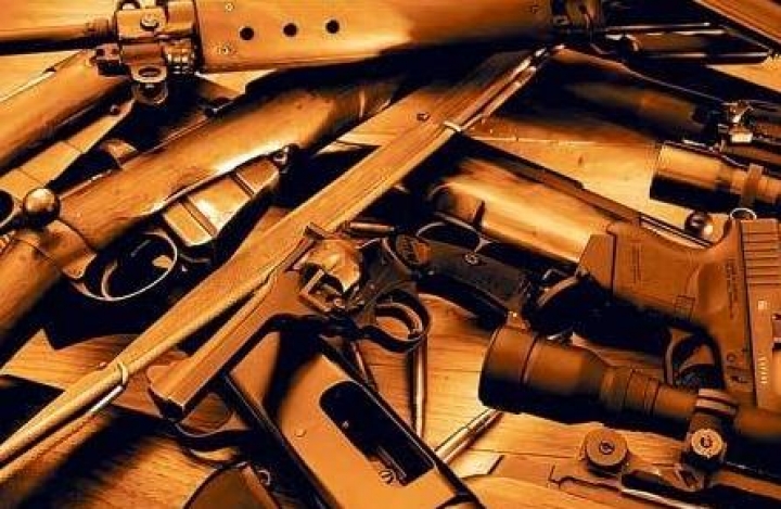 Обама хочет ограничить продажу оружия в 2013 году