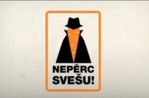 Аболтиню призвали убрать из кафе Сейма польские продукты