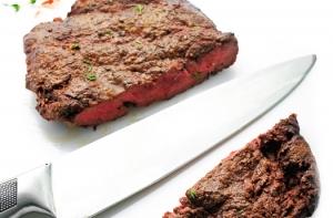 Латвийцы самыми популярными продуктами считают мясо, молоко и хлеб