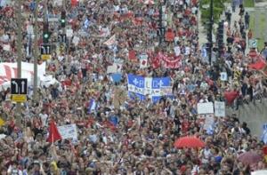 Канадские индейцы провели крупную акцию протеста