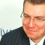 Глава МИД не одобряет план популяризации евро (АУДИО)