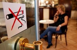 В Болгарии готовят отмену запрета на курение