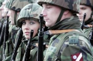 Латвийские солдаты войдут в боевую группу ЕС