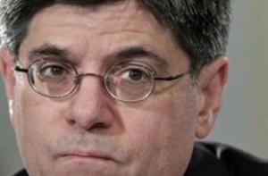 СМИ: жители США смеются над подписью будущего министра финансов (ФОТО)