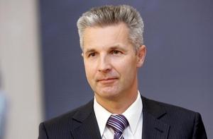 Министр обороны: сопротивление евро - угроза для всей Балтии