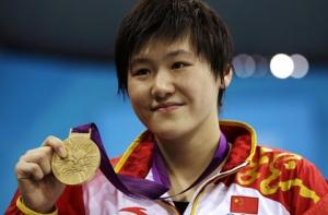 17-летняя чемпионка мира по плаванию дисквалифицирована за допинг