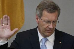 Бывший президент ФРГ Кристиан Вульф развелся с женой