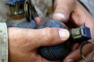 У Латвийского центра инфектологии нашли гранату и пулемет