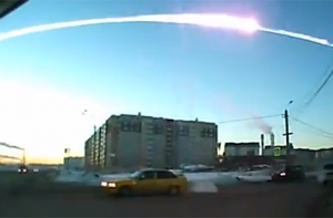 В результате падения метеорита в Челябинской области пострадали более 100 человек