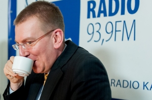 Глава МИД Латвии беспокоится о положении в Грузии