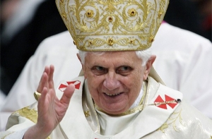 Бенедикт XVI изменил выборы Папы