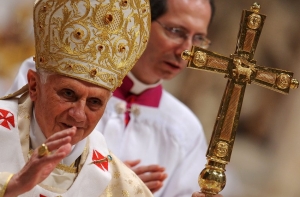 Папа Римский отрекся от престола