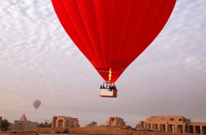 Опубликовано видео крушения воздушного шара в Египте (ВИДЕО)