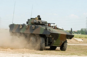 Франция получила первую бронемашину для «солдат будущего»