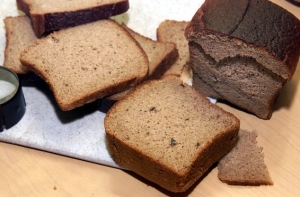 Медведев поручил российским губернаторам следить за ценами на хлеб