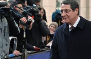 Правительству Кипра не хватает одного голоса, чтобы конфисковать вклады