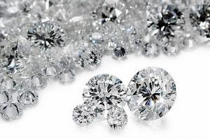 В «Шереметьево» пассажир пытался незаконно провести 26 тысяч бриллиантов