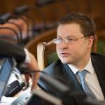 Домбровскис: нацблок пропиарил Ушакова (ВИДЕО)