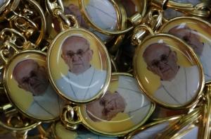 Новый Папа отслужил первую мессу