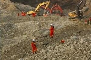 В Тибете шахтерский поселок накрыло оползнем