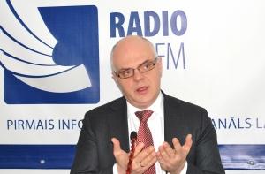 Учителя пока не будут требовать отставки Килиса