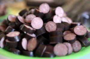 Rimi останавливает продажу продукции Rēzeknes gaļas kombināts