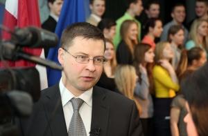 Домбровскис отмечает четырехлетие на посту премьера