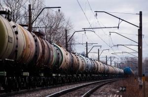 Американка припарковала машину на рельсах ради пары часов тишины