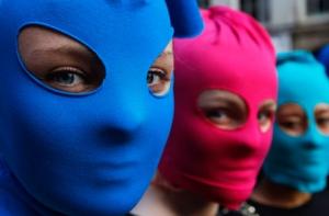 Спектакль про Pussy Riot прервала миграционная служба