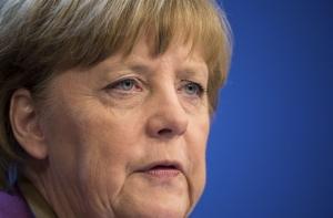 Меркель предостерегла Кипр от переговоров с Россией