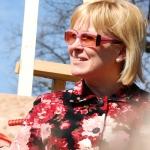 Министр культуры призвала не прогибаться и всегда говорить по-латышски