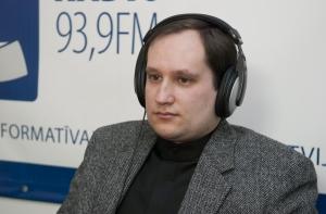 АНОНС: на радио Baltkom - социолог Андрей Солопенко