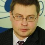 Домбровскис позитивно смотрит на заключение о конвергенции