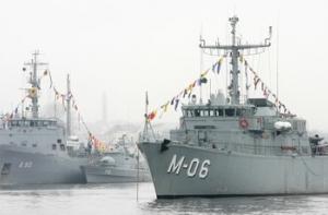 Латвия не может избавиться от голландских военных кораблей