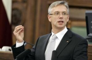 Евродепутат выяснил, что мешает развитию Латвии