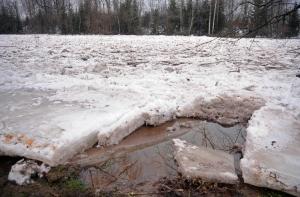 В Огре взорвут лед