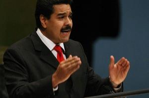 Преемник Чавеса назвал оппонента фашистом