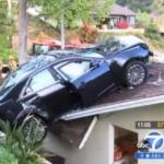 Американец случайно припарковал машину на крыше дома (ВИДЕО)