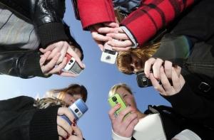 За год более двухсот подростков стали молодыми мамочками