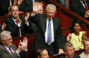 Гомофобы прислали спикеру французского парламента порох