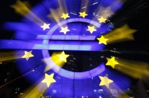 Финансист: Латвии еще рано вступать в еврозону