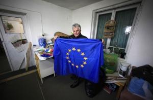 Приток денег из стран СНГ может затруднить вступление Латвии в еврозону