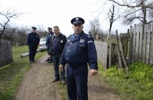 В Сербии пенсионер расстрелял жену, сына и 13 соседей, в том числе ребенка (ФОТО)