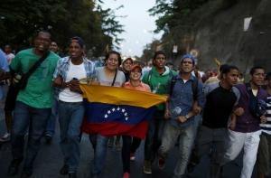 Протесты в Венесуэле привели к трагедии (ФОТО)